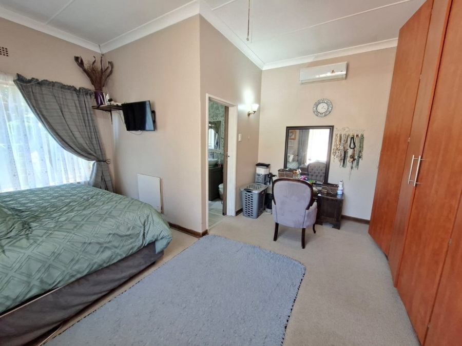 5 Bedroom Property for Sale in Noordhoek Free State